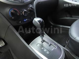 2013 HYUNDAI ACCENT  1.4 VVT PREMIER - 11