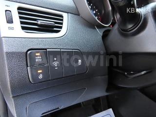 2016 HYUNDAI  AVANTE ELANTRA 1.6 GDI MORDERN BASIC - 12