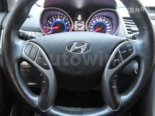 2016 HYUNDAI  AVANTE ELANTRA 1.6 GDI MORDERN BASIC - 18