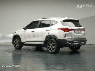 KNAET812GMK175546 2021 KIA SELTOS 1.6 GASOLINE TURBO 2WD SIGNATURE-2