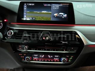 2017 BMW  5SERIES G30  520D M SPORT PLUS - 10