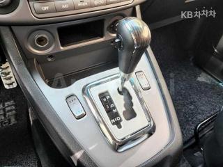 2017 SSANGYONG KORANDO TURISMO 9 SEATS 4WD TX - 8