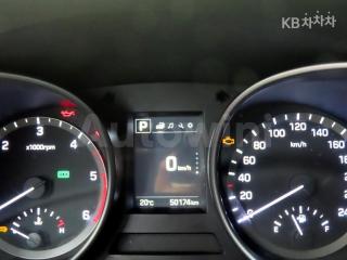 2016 HYUNDAI  MAXCRUZ DIESEL(E-VGT)R2.2 2WD EXCLUSIVE 6 SEATS - 9