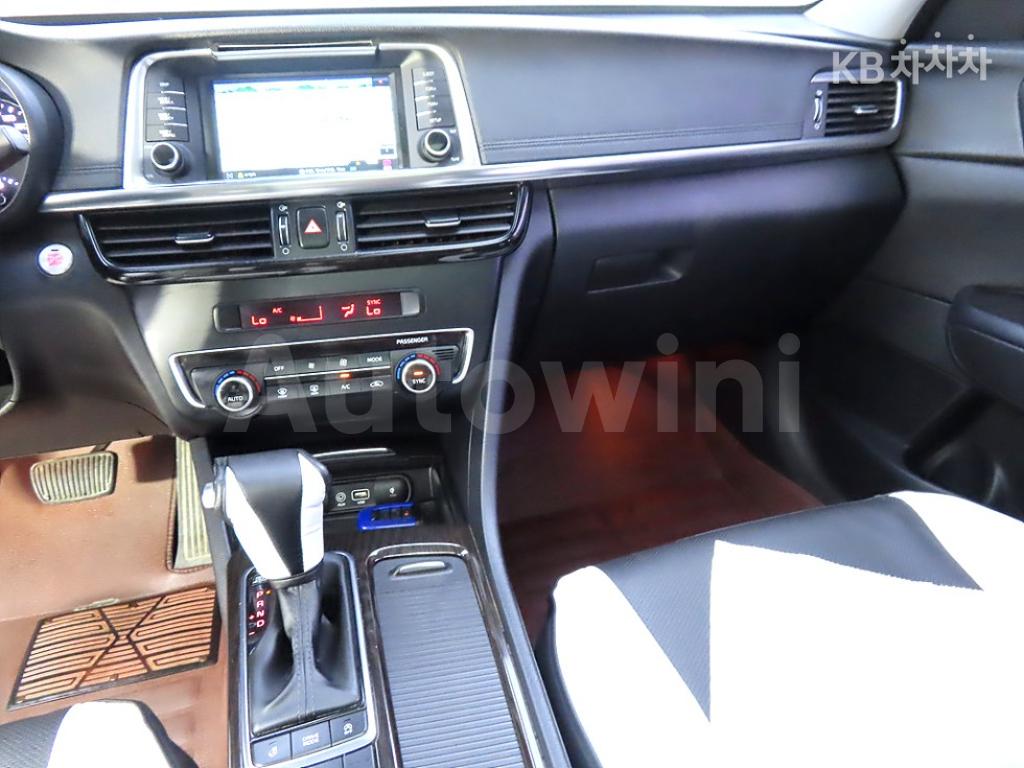 2016 KIA K5 2ND GEN OPTIMA 1.7 DIESEL MX PRESTIGE - 10