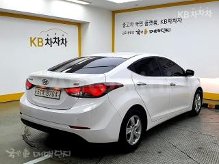 KMHDG41DBGU590405 2016 HYUNDAI  AVANTE ELANTRA 1.6 GDI SMART BASIC-2