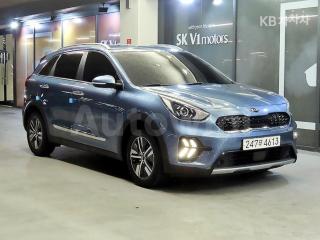 KNACB81CGLA366715 2020 KIA  NIRO 1.6 HEV PRESTIGE-0