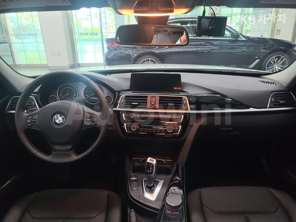 2018 BMW 3 SERIES 320D F30(12~) - 9