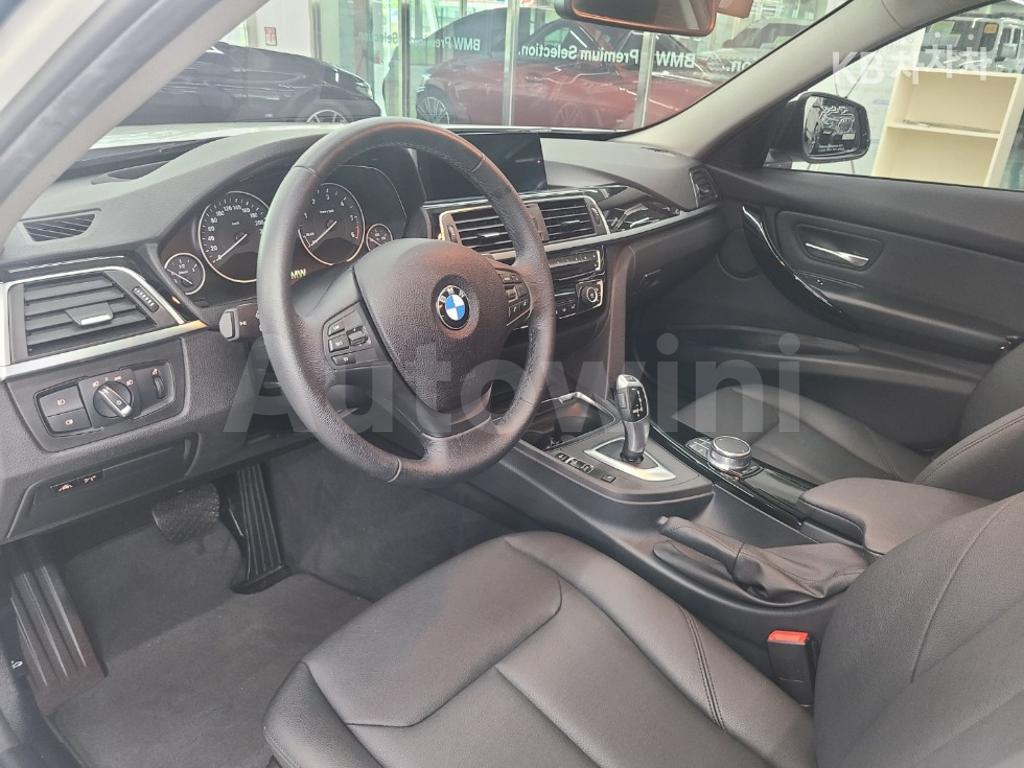 2018 BMW 3 SERIES 320D F30(12~) - 12