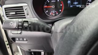2016 KIA K5 2ND GEN OPTIMA 1.7 DIESEL MX PRESTIGE - 23