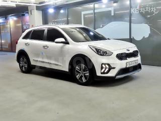 KNACB81CGLA392719 2020 KIA  NIRO 1.6 HEV PRESTIGE-0