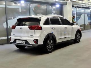 KNACB81CGLA392719 2020 KIA  NIRO 1.6 HEV PRESTIGE-3