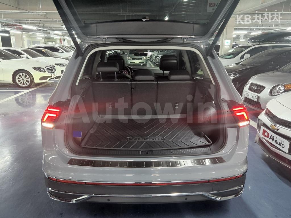 WVGZZZ5NZMW556819 2021 VOLKSWAGEN TIGUAN 2.0 TDI PRESTIGE-2