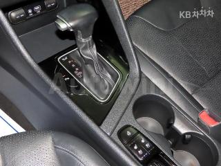 2017 KIA NIRO 1.6 NOBLESSE - 12