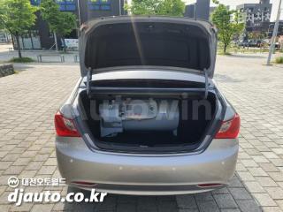 2011 HYUNDAI YF SONATA LPI LUXURY - 15