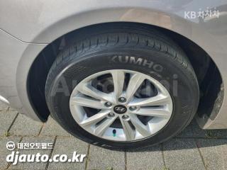 2011 HYUNDAI YF SONATA LPI LUXURY - 19