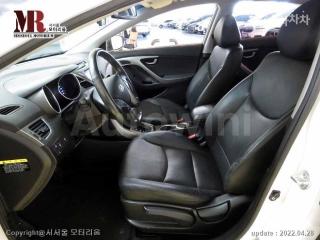 KMHDG41DBGU511488 2016 HYUNDAI  AVANTE ELANTRA 1.6 GDI STYLE BASIC-4