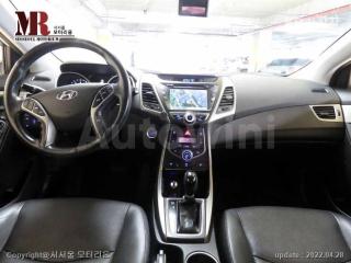 2016 HYUNDAI  AVANTE ELANTRA 1.6 GDI STYLE BASIC - 7