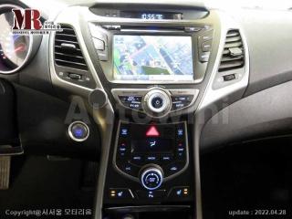 2016 HYUNDAI  AVANTE ELANTRA 1.6 GDI STYLE BASIC - 10