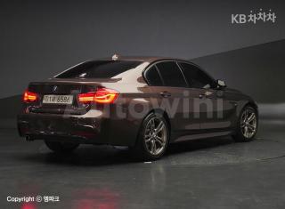WBA8A9108JK884176 2018 BMW 3 SERIES 320I SEDAN CP-3