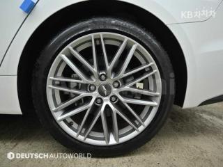 KMTG341ADLU066013 2020 GENESIS G70 2.0T AWD ELITE-4