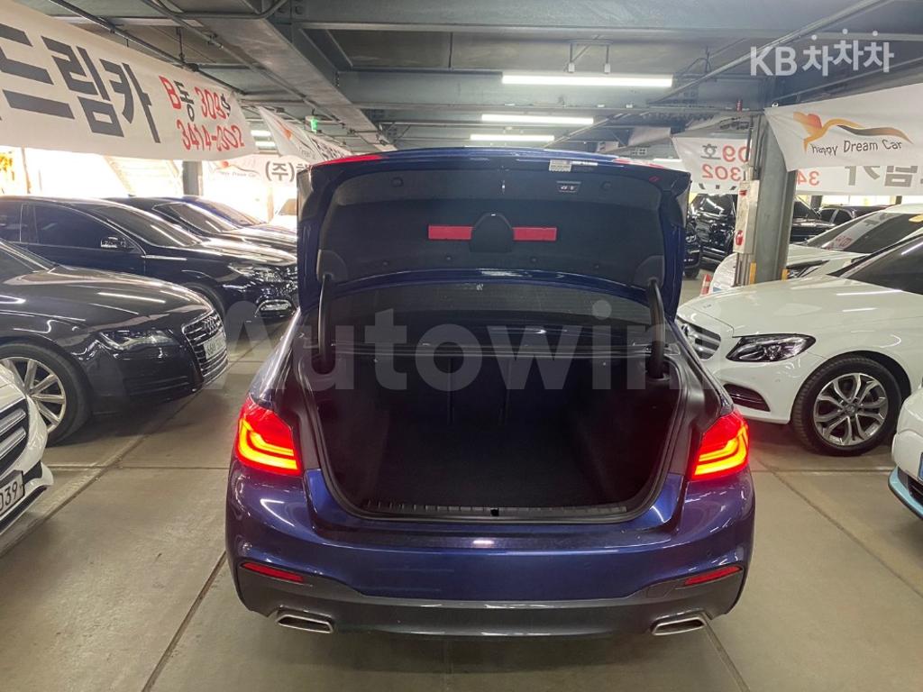 2017 BMW  5SERIES G30  520D XDRIVE M SPORT PACKAGE PLUS - 16