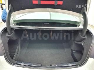 2018 BMW 3 SERIES 330I F30 쉐도우 EDITION - 15