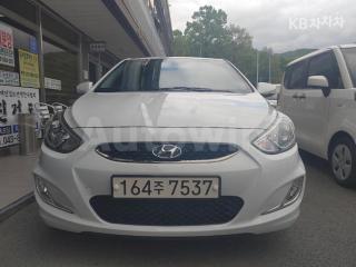 KMHCT41BEKU461565 2019 HYUNDAI ACCENT  1.4 VVT MORDERN-0