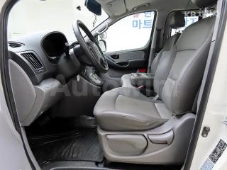 2011 HYUNDAI GRAND STAREX H-1 12 SEATS WAGON CVX DELUXE - 5