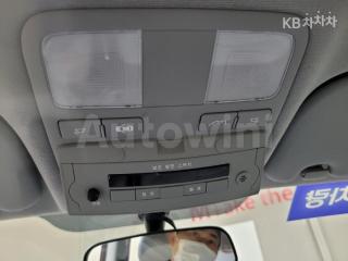 2019 HYUNDAI  GRAND STAREX CHILD PROTECTIVE VEHICLE 12 SEATS - 12