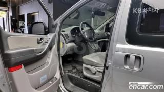 2017 HYUNDAI GRAND STAREX H-1 12 SEATS - 11