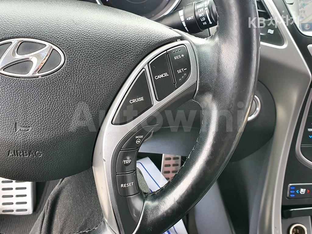 2016 HYUNDAI  AVANTE ELANTRA 1.6 VGT 텐밀리언 LIMITED - 12