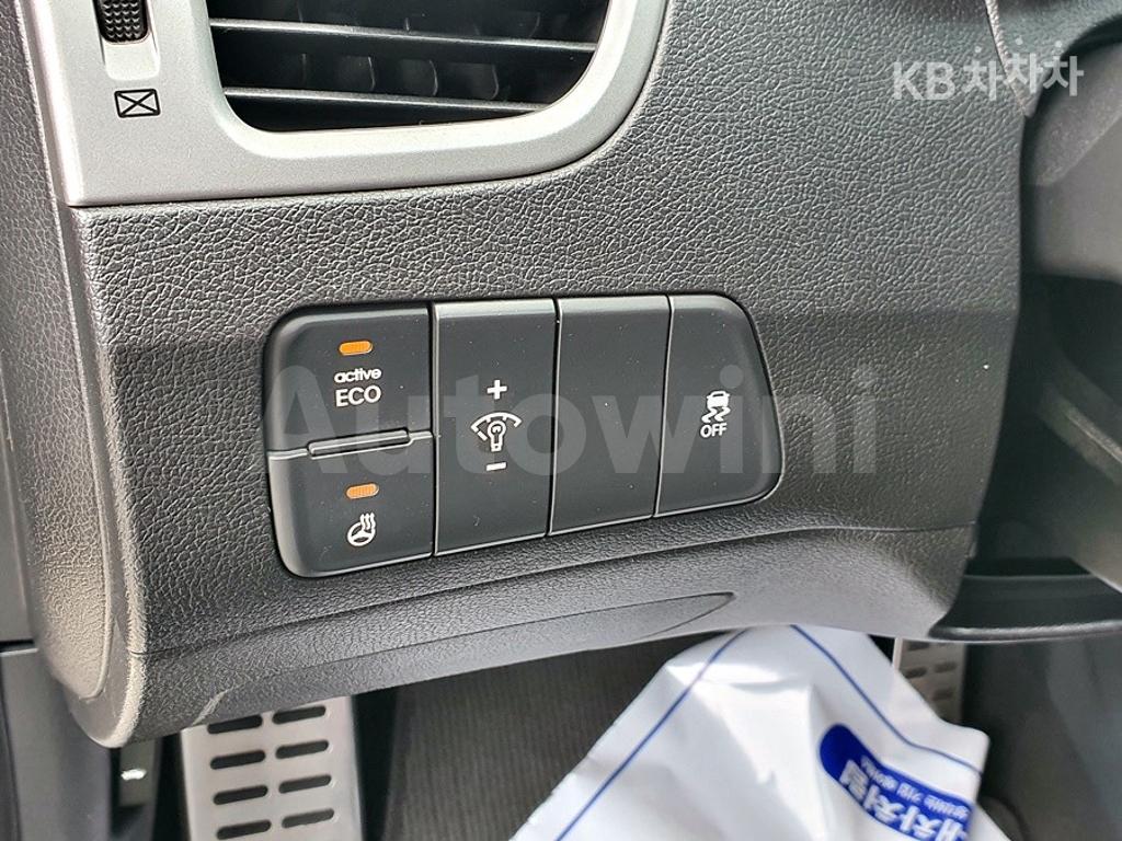 2016 HYUNDAI  AVANTE ELANTRA 1.6 VGT 텐밀리언 LIMITED - 17