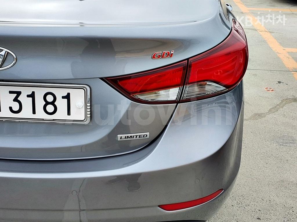 KMHDH41DBGU485816 2016 HYUNDAI  AVANTE ELANTRA 1.6 VGT 텐밀리언 LIMITED-3