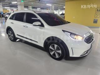 KNACA81CGHA023167 2017 KIA NIRO 1.6 LUXURY-4