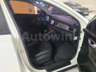 2017 KIA NIRO 1.6 LUXURY - 11
