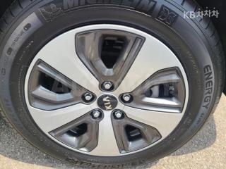 2017 KIA NIRO 1.6 LUXURY - 13