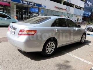 JTNBF3EK5B3012368 2011 TOYOTA CAMRY XLE-3