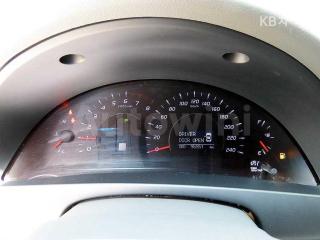 2011 TOYOTA CAMRY XLE - 8