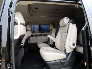 KMHWK81KDKU055882 2019 HYUNDAI  GRAND STAREX LIMOUSINE 9 SEATS 4WD EXCLUSIVE-5