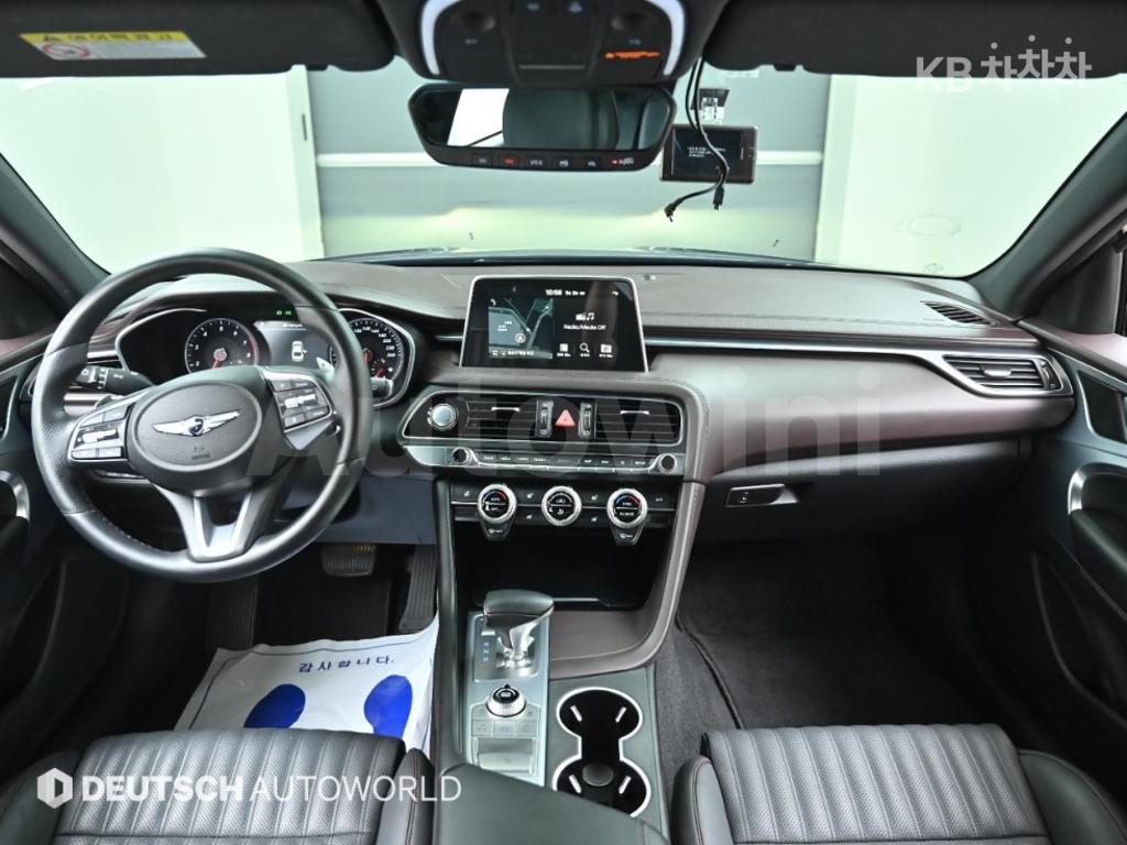 2018 GENESIS G70 2.0T AWD SUPREME - 7