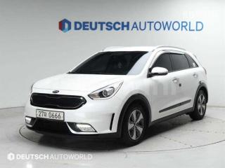 KNACB81CGHA016826 2017 KIA NIRO 1.6 PRESTIGE-0