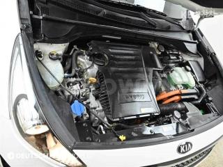 KNACB81CGHA016826 2017 KIA NIRO 1.6 PRESTIGE-5