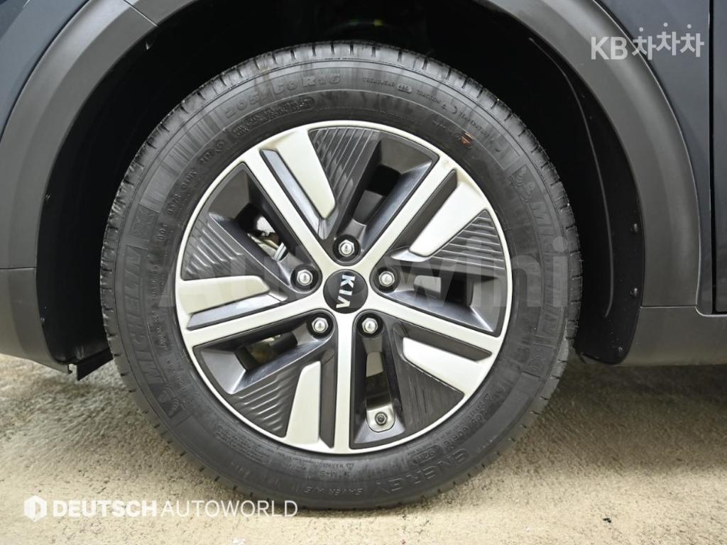 2021 KIA  NIRO 1.6 HEV NOBLESSE - 8