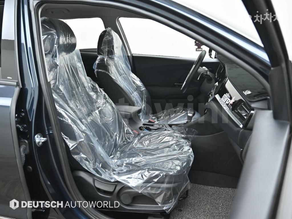 2021 KIA  NIRO 1.6 HEV NOBLESSE - 10