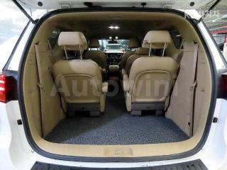 2019 KIA  CARNIVAL SEDONA 9 SEATS 2.2 DIESEL LUXURY - 16