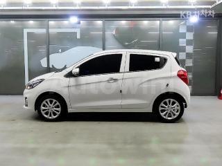 KLYDC487DMC207245 2021 GM DAEWOO (CHEVROLET)  SPARK PREMIER BASIC-2