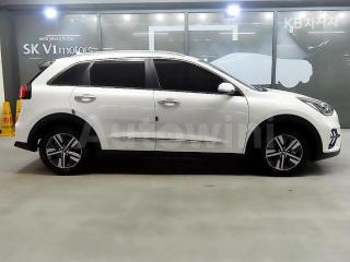 KNACE81CGLA437369 2020 KIA  NIRO 1.6 HEV NOBLESSE SPECIAL-2