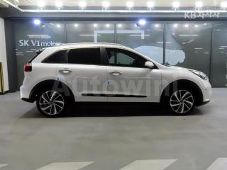 2018 KIA NIRO 1.6 PRESTIGE - 3