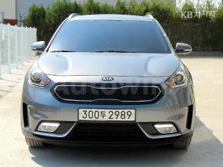 2018 KIA NIRO 1.6 LUXURY - 1