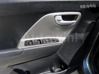 2018 KIA NIRO 1.6 LUXURY - 11
